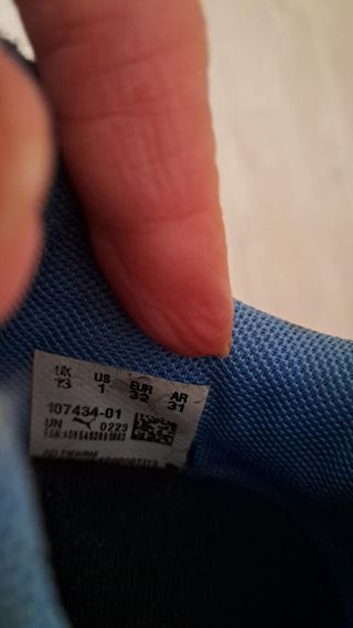 Botas de Fútbol Puma Azules y Naranjas