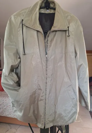 Chubasquero Beige Talla 46