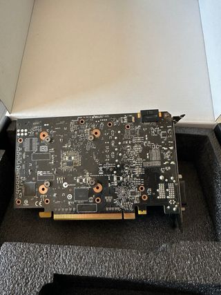 EVGA GeForce GTX 950 Tarjeta Gráfica