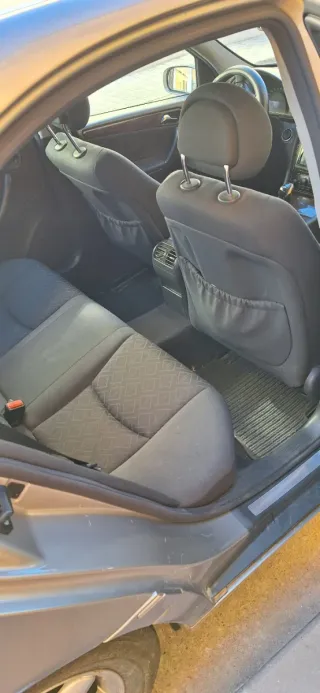 Mercedes-Benz c220 cdi 2004