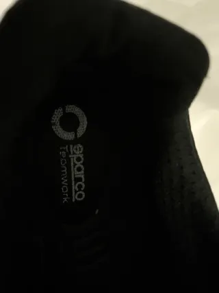 Zapatillas Sparco puntera acero negras y rojas