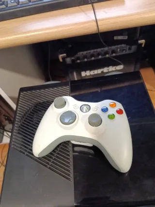 Xbox 360 250GB Poco Uso,