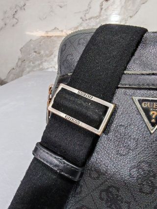 Borsello Guess Uomo Grigio Tracolla Logata