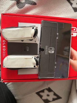 Nintendo Switch OLED Blanca y Negra