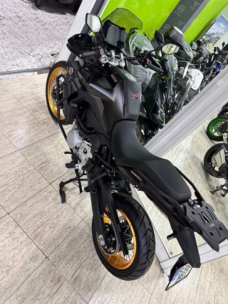 Voge 900DSX 2025 Negra 5000km