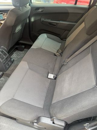Opel Zafira 2011