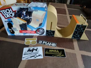 Tech Deck Mega Half Pipe Danny Way