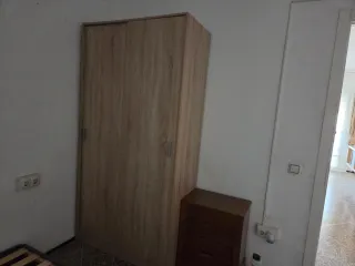 Armario mesita noche y somier madera