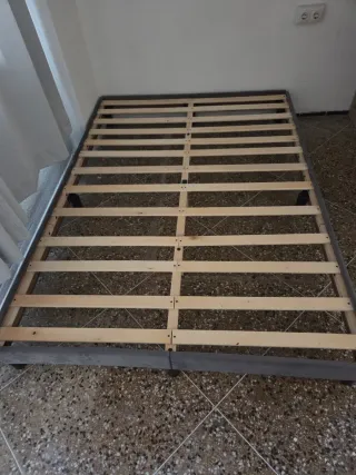 Armario mesita noche y somier madera