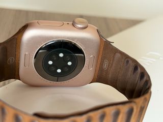 Apple Watch Serie 11 42mm Oro Marrone