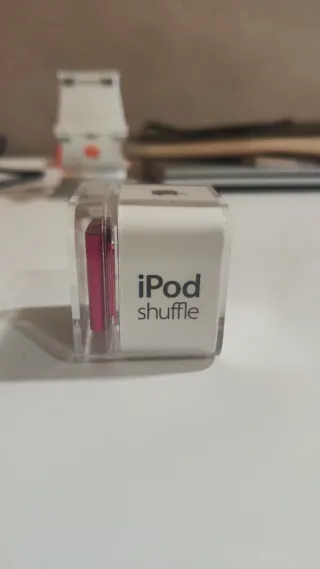 iPod Shuffle 2GB (A1373) Rosa