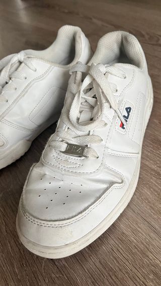 Zapatillas Fila Blancas Clásicas Talla 38