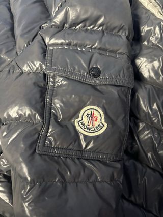 Chaqueta Moncler Gris Brillante talla S/164cm