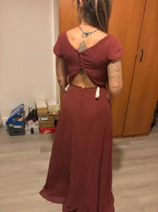 Vestito lungo color ruggine con schiena particolar