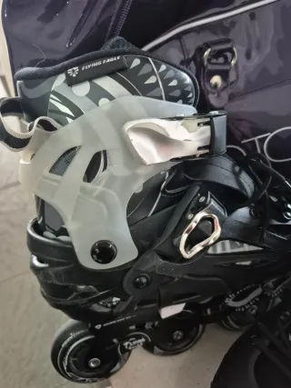 Patines en línea negros