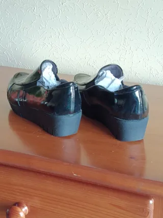 Mocasines charol negros talla 39 a estrenar