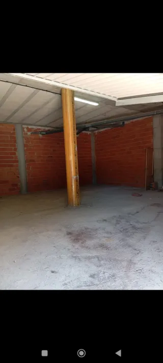 Se vende bajo (local comercial) junto a Mercadona