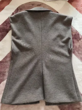 Chaleco elegante sin mangas