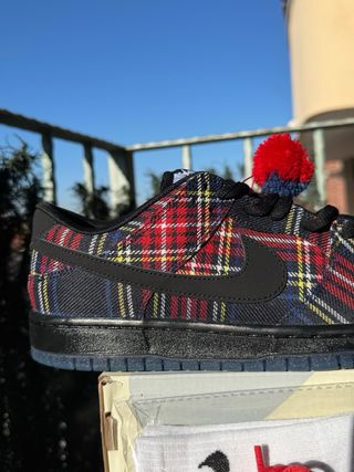 Nike SB Dunk Low Nardwuar
