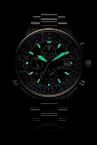 Reloj Citizen Eco-Drive radiocontrolado AT8300-58E