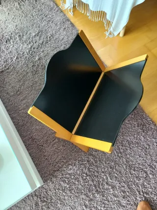 Revistero de madera