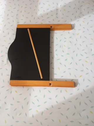 Revistero de madera