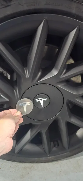 Pegatinas tapacubos Tesla