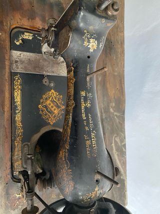 Máquina de coser Singer antigua