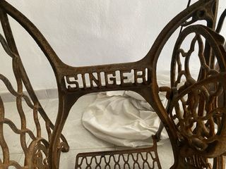 Máquina de coser Singer antigua