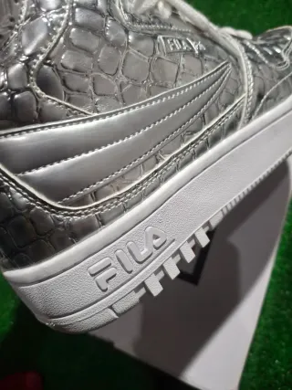 Zapatillas FILA FXVentuno Nuevas Talla 40 Mujer