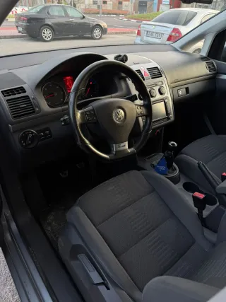 Volkswagen Touran 2010