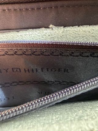 Cartera Tommy Hilfiger Azul y Dorada