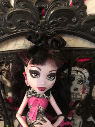 Monster High Draculaura Picture Day