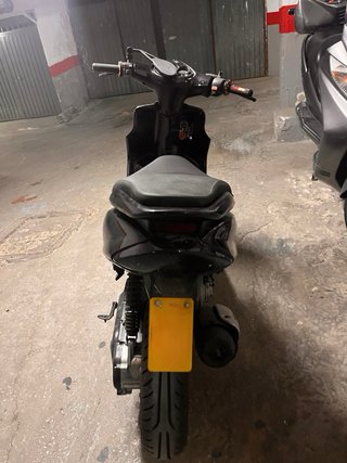 Yamaha Jog RR Scooter Negra