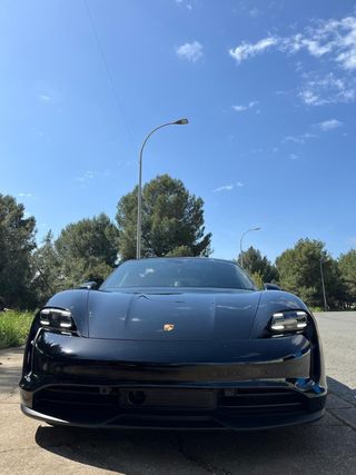 Porsche Taycan 4S