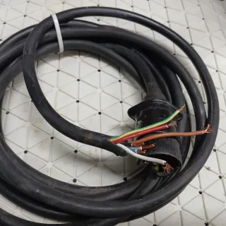 Cable de remolque con conector