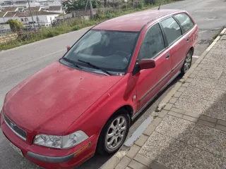 Volvo V40 2001