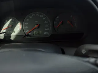 Volvo V40 2001