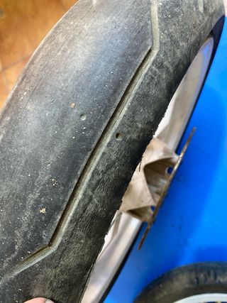 Ruedas Yamaha TZR con slicks
