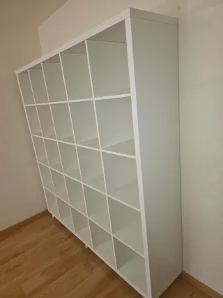 Estantería KALLAX 5x5 Blanca Elevada con 6 Patas