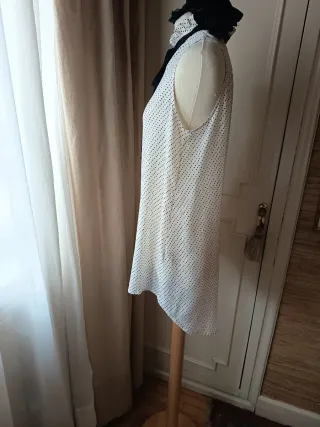 Blusa Sybilla lunares cuello volante lazo