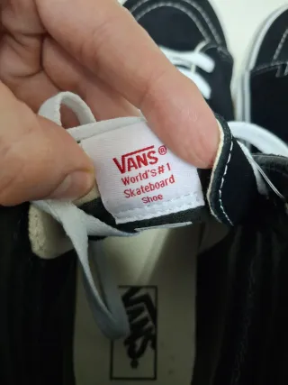 Zapatillas Vans Sk8-Hi Negras y Blancas