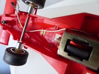 MCLAREN M23 SCALEXTRIC - DESGUACE