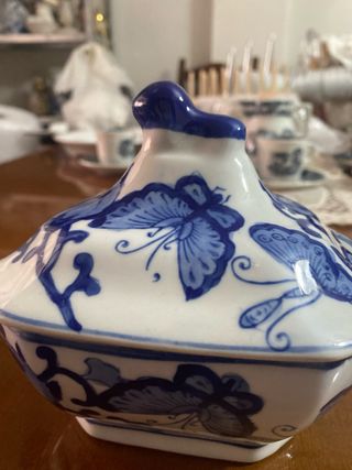 Caja de porcelana China antigua mariposas porporce