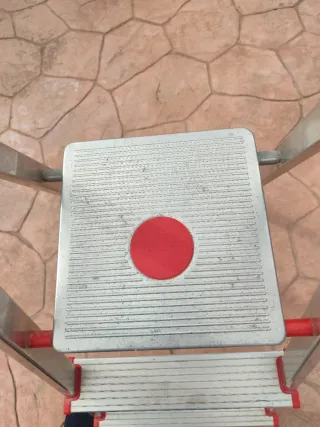 Escalera aluminio 3 peldaños