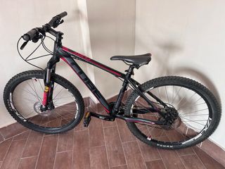 Bicicleta Cube Attention 26' CMPT