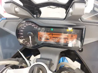 BMW R1200 RS Azul y Blanca