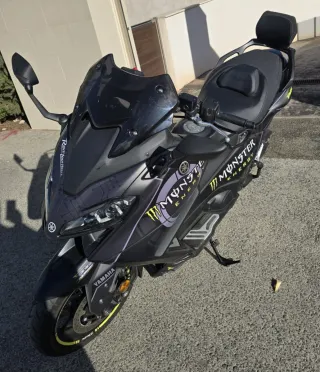 Yamaha TMAX 560 Monster Energy