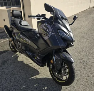 Yamaha TMAX 560 Monster Energy