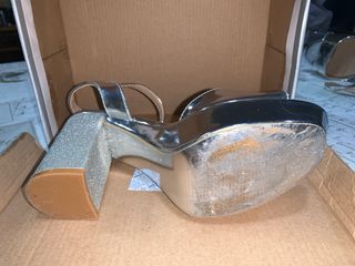 Sandalias tacón plata brillo Negociable